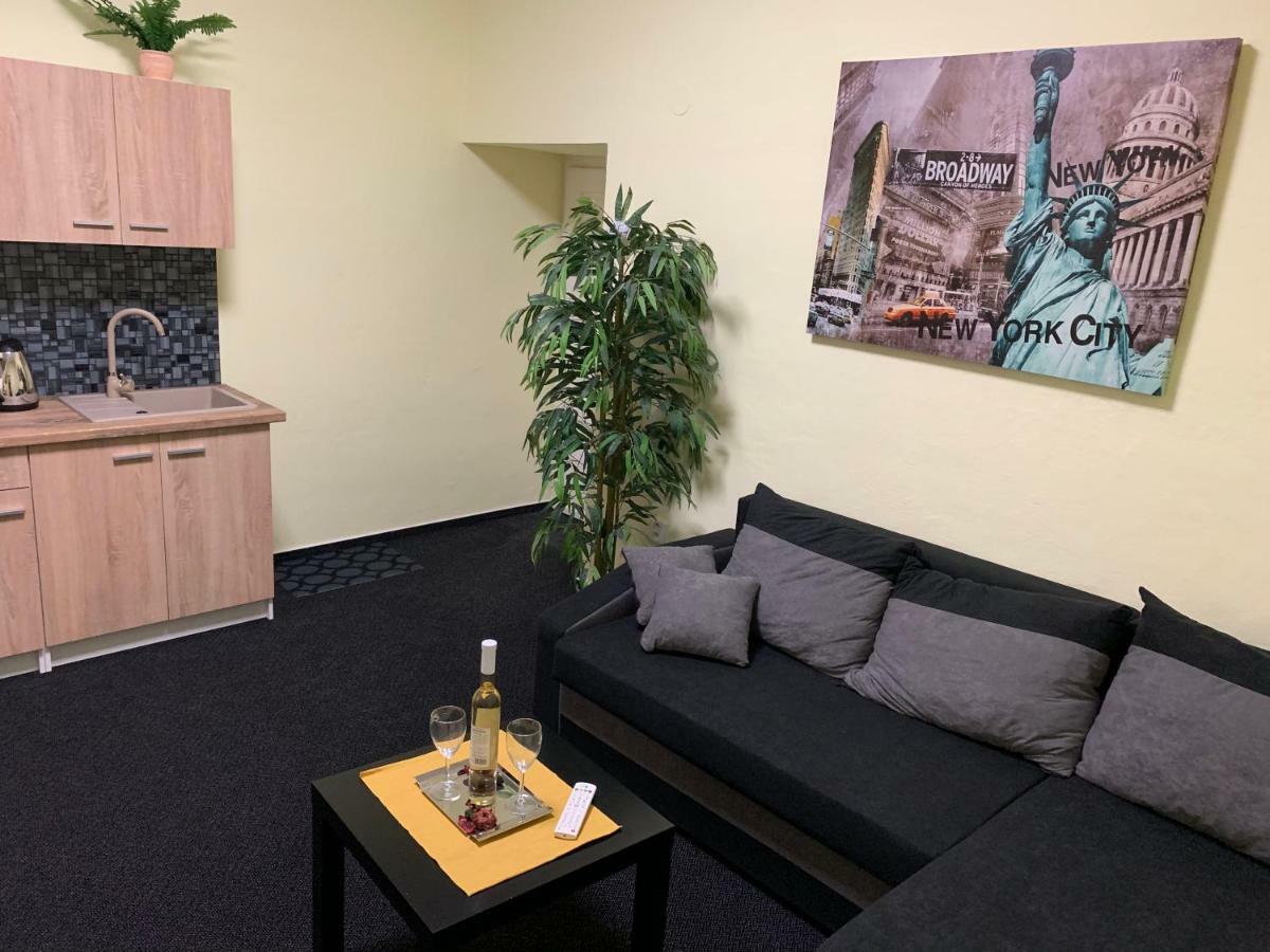 Apartman Alesta Bruntál מראה חיצוני תמונה