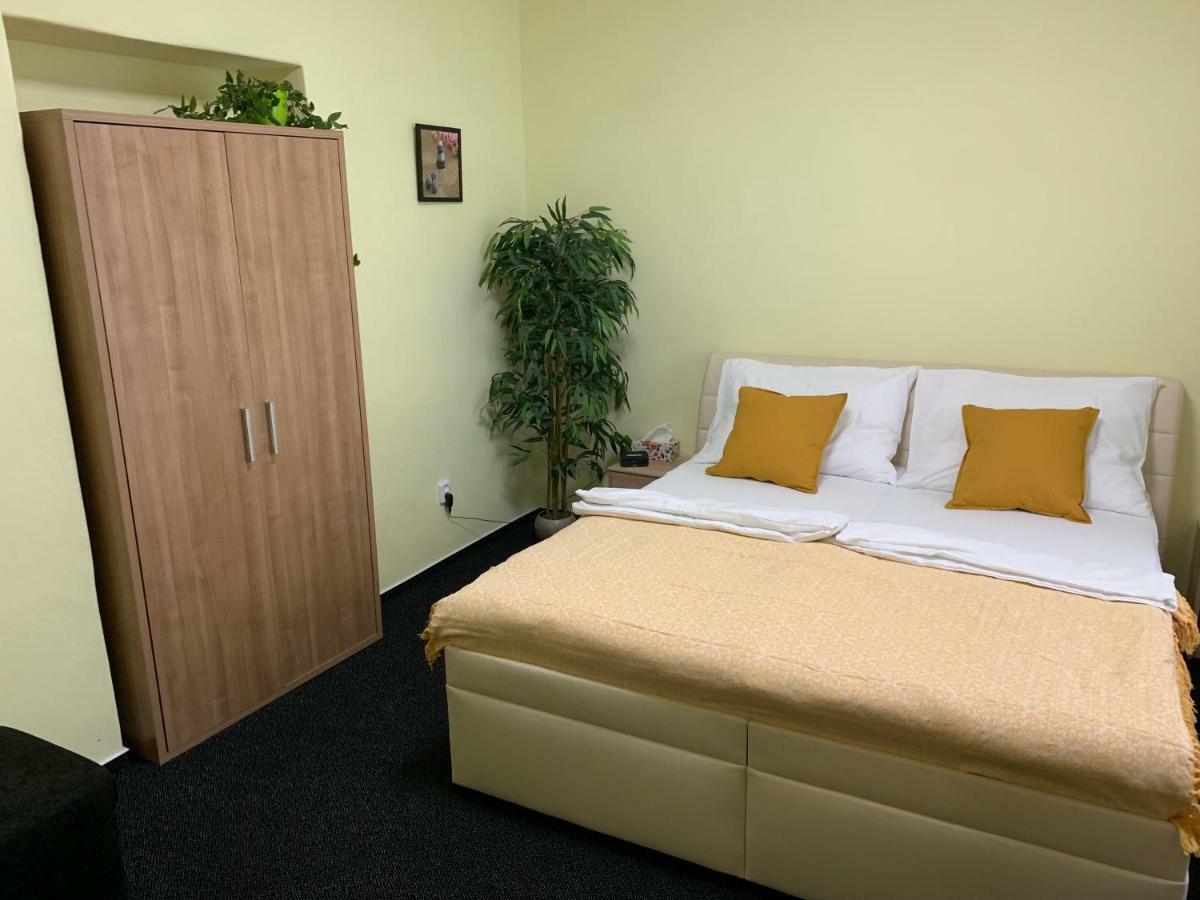 Apartman Alesta Bruntál מראה חיצוני תמונה