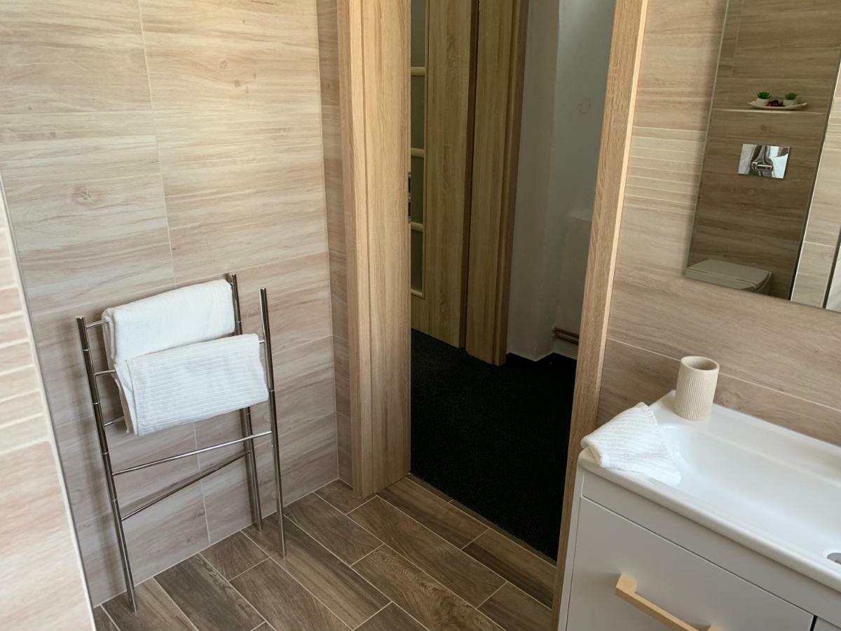 Apartman Alesta Bruntál מראה חיצוני תמונה