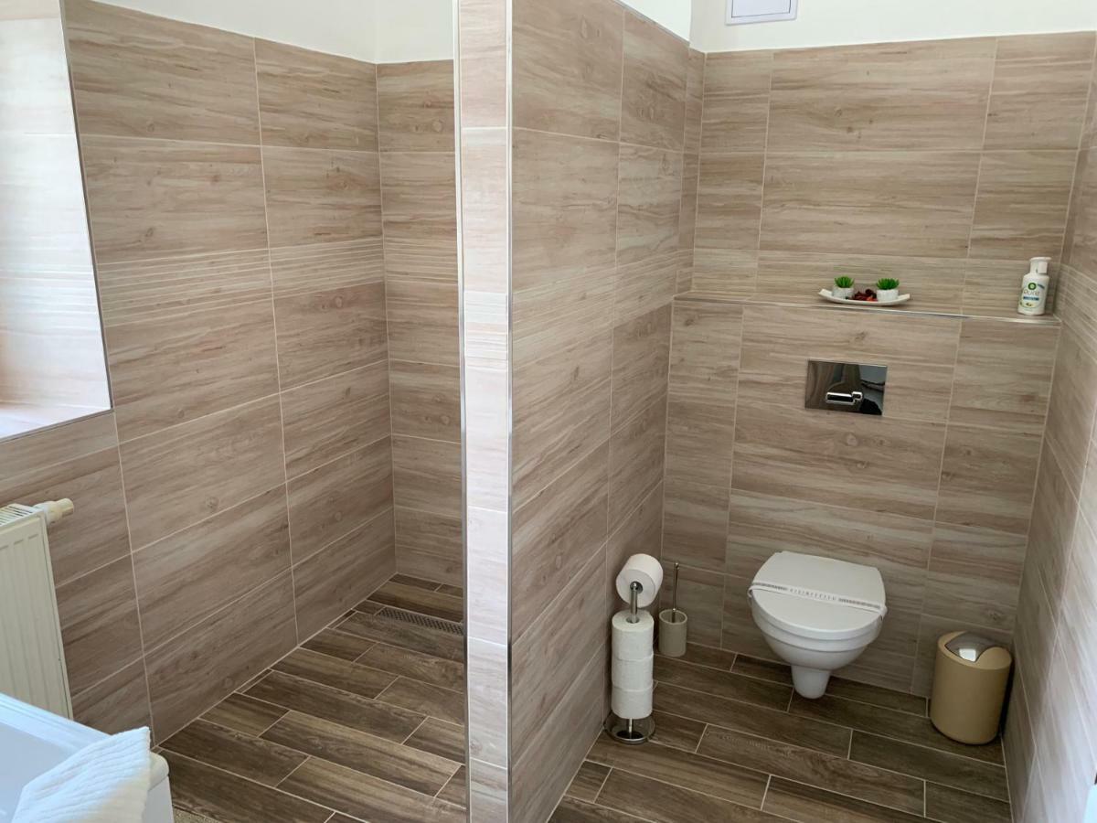 Apartman Alesta Bruntál מראה חיצוני תמונה