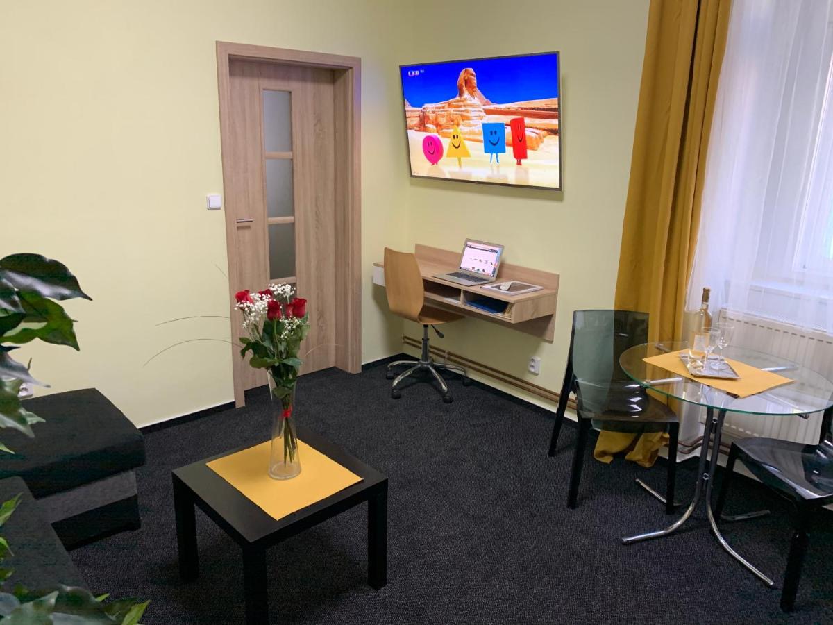 Apartman Alesta Bruntál מראה חיצוני תמונה