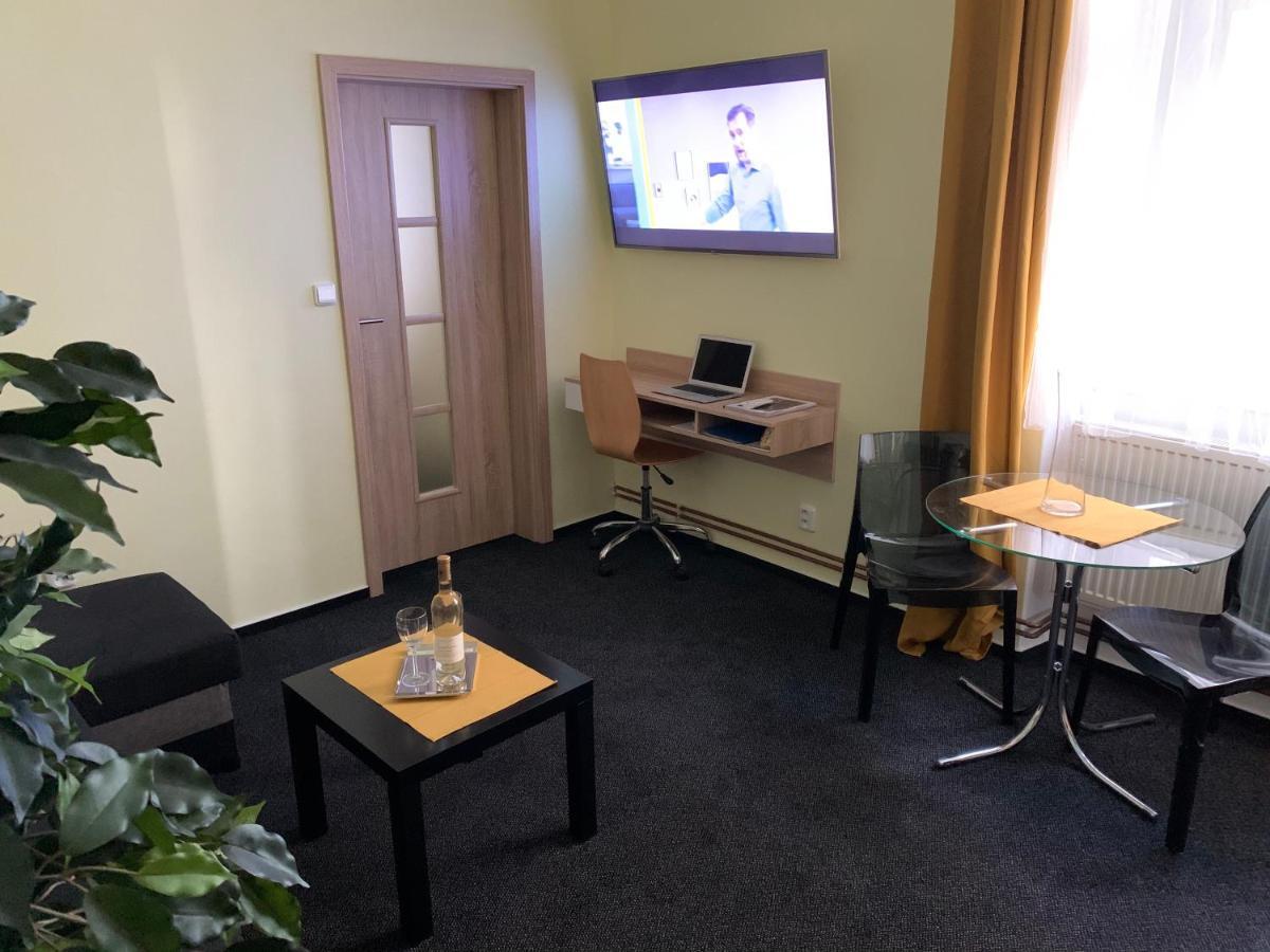 Apartman Alesta Bruntál מראה חיצוני תמונה